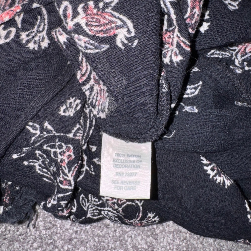 Mudd Women's Black Floral Cold Shoulder Romper Spaghetti Straps Size Large - Picture 9 of 11